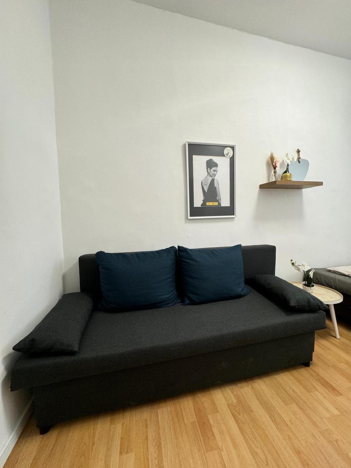 Comfy Rooms In A Shared Apt, 8Min To Rathausplatz Vienna Exterior photo